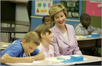 Laura Bush observes a fifth grade math class at Lovejoy Elementary School in Des Moines, Iowa, Thursday, September 8, 2005