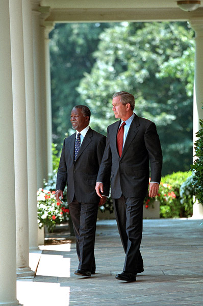 President Bush speaks with President Thabo Mbeki of South Africa Tuesday, June 26 at the White House. WHITE HOUSE PHOTO BY PAUL MORSE