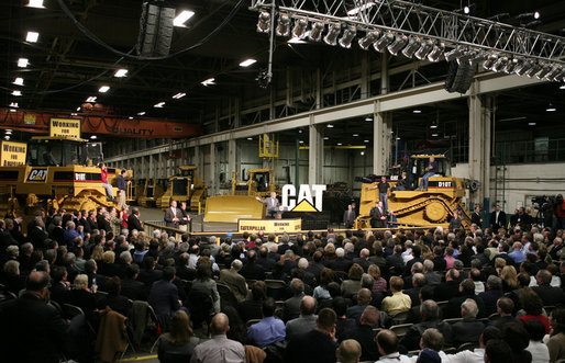 President George W. Bush speaks to workers at the Caterpillar Inc. facility in East Peoria, Ill., Tuesday, Jan. 30, 2007, on the strength and continued growth of the U.S. economy. White House photo by Paul Morse