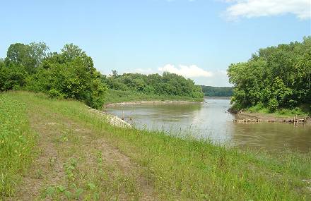 Photo of the river channel and island - Photo credit:  U.S. Fish and Wildlife Service