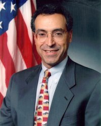 Picture of Seth P. Waxman