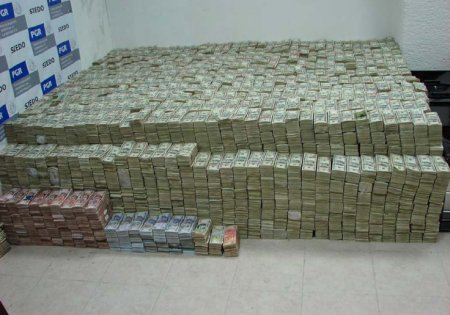 $207 Million in Currency Seized from Zhenli Ye Gon’s Mexico City Residence, March 2007