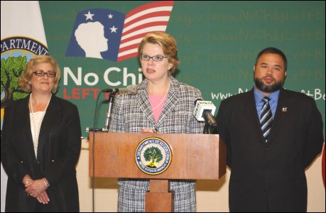 Secretary Spellings speaks at a conference where 200 Hispanic leaders gathered to discuss a shared goal:  raising Hispanic student achievement.