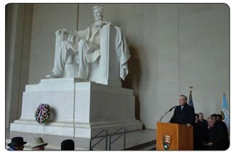 Secretary Kempthorne delivers remarks at the 198th birthday anniversary of America's 16th President, Abraham Lincoln on Monday, February 12, at the Lincoln Memorial.