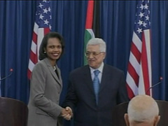 Secretary Rice and Palestinian President Mahmoud Abbas hold a press conference in Ramallah on November 5, 2007.