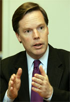 Under Secretary Nicholas Burns gestures while speaking to reporters in Moscow, Tuesday, February 21, 2006.  [© AP/WWP]