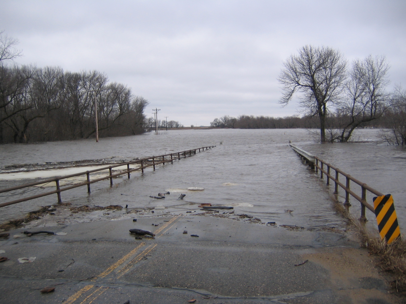 Photographs from the 2006 Red River of the North Flood