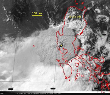 Satellite image of eruption cloud, Mount  Pinatubo, Philippines