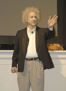 Marc Speigel as Einstein