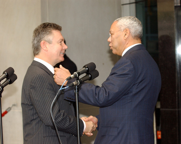 Secretary Powell with Belgian Foreign Minister Karel De Gucht 