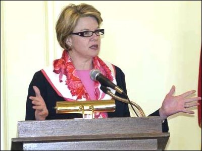 Secretary Spellings speaks at the Commercial Club in Chicago, Illinois.