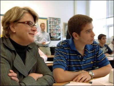 Secretary Spellings visits an Arabic class at Annandale High School to spotlight President Bush's National Security Language Initiative, a governmentwide program for which he is seeking $114 million in funding for fiscal year 2007.