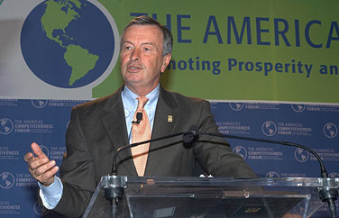 Mike Eskew, chief executive officer of UPS, speaking to attendees at the Americas Competitiveness Forum. (U.S. Department of Commerce photo)