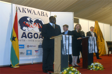 John Kufuor (left), president of Ghana, and Susan Schwab (right), the U.S. trade representative, at the opening of the sixth AGOA Forum in Accra, Ghana, on July 18, 2007.