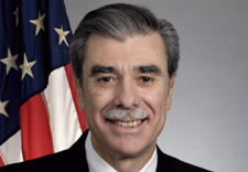 Official portrait of Sercretary Gutierrez.