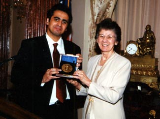 Photo of Vahid Tarokh, 2001 Waterman award winner, with NSF Director Rita Colwell