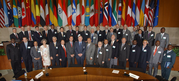 Washington, DC: Representatives Attending Earth Observation Summit. NASA Photo/Bill Ingalls