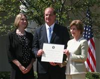 Mrs. Laura Bush Presents 2007 Preserve America Presidential Awards
