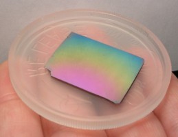 photo of glass sample that may be used to deliver drugs to the body