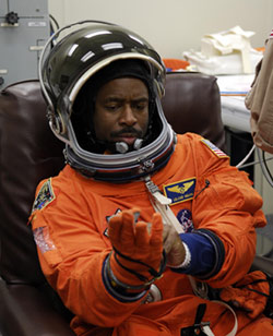 STS-122 Mission Specialist Leland Melvin