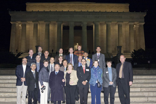 Group picture at Lincoln Memorial