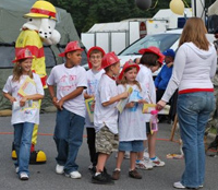 Kids Line Up With Sparky