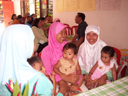 Women in Wonokromo meet on a regular basis to discuss and share health and childcare information that helps to ensure healthy mothers and babies.