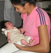 A Paraguayan mother with a newborn.  USAID has health programs directed at providing maternal and child health to needy Paraguayans