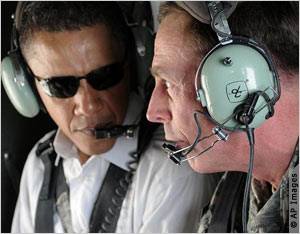 Obama and Petraeus in helicopter (AP Images)