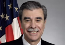 Official portrait of Secretary Gutierrez.