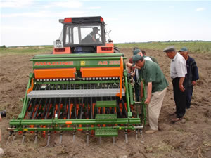 Demonstration of the equipment in the field