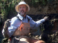 Brian Atwater points out sedimentary evidence of a Pacific Northwest earthquake