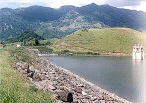 Photo of Lago Toa Vaca by Pedro Díaz, August 1997