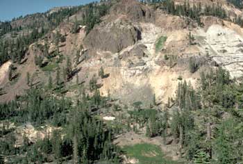 photograph of Mount Tehema (aka, Brokeoff Volcano)