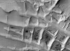 Ridges in Mars' south polar region