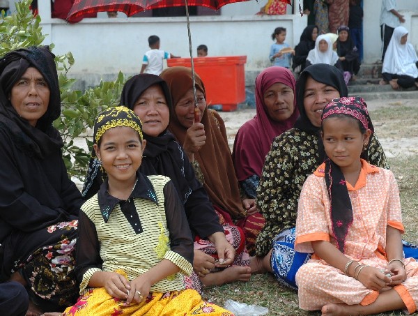 Photo of Muslim outreach activities. Photo: USAID/Cambodia 