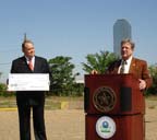 Richard Greene presents Brownfields grant award to Dallas City Councilmember Bill Blaydes.