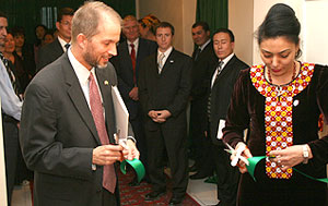 USAID Country Director Ashley Moretz and Deputy Chairwoman of the Supreme Council for Science and Technology Akjeren Allanurova officially cut the ribbon to open the center