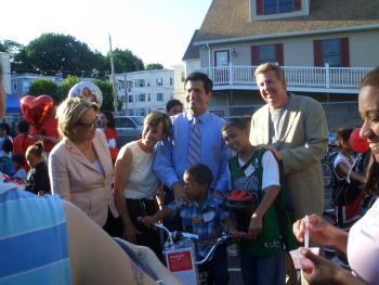 Niki celebrates National Night Out with Methuen residents, State Senator Steve Baddour, and Methuen Mayor Bill Manzi