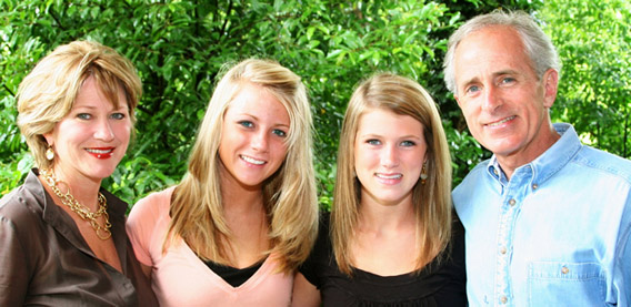 From Left to Right: Elizabeth Corker, Julia Corker, Emily Corker, Senator Bob Corker