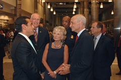 Los Angeles Mayor Antonio Villaraigosa speaks with Rep. Jane Harman, (D-Venice) and Secretary Michael Chertoff