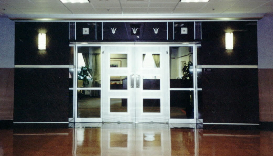 Newly renovated hallway, 1999, echoing Art Moderne elements