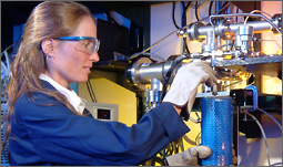 Photo of a woman working in a laboratory.