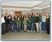 Sen. Wyden with the UO Volleyball Team