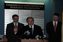 Senator Menendez visits Chromocell Corporation Technology Centre of New Jersey=