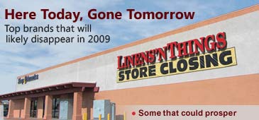 Here Today, Gone Tomorrow // Linens'N Things store with closing sign (© Mandel Ngan/AFP/Getty Images)