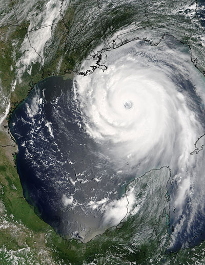 Hurricane Katrina moving towards the coasts of Louisiana, Mississippi, and Alabama