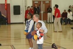 Senator Carper meets kids at the YMCA