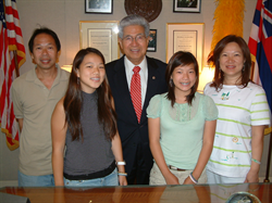 Raymond Young & Grace Lee with daughters, Olina and Carina