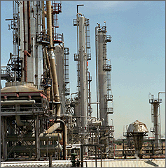 Photo of a petroleum refinery